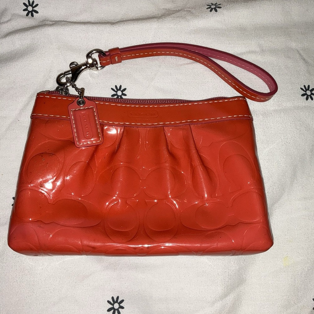 Coach Patent Leather Embossed Wristlet Coral Pink Wallet Pouch Zipper Y2K